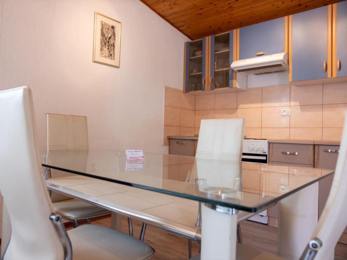 Apartmani Arijana Medulin Exteriör bild
