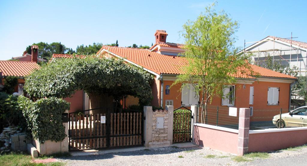 Apartmani Arijana Medulin Rum bild